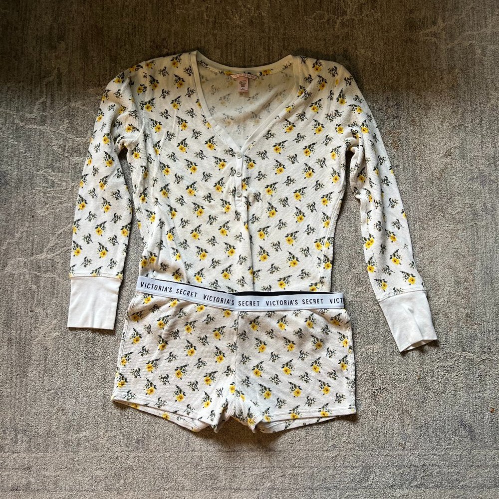 Victoria's Secret Pajama Set